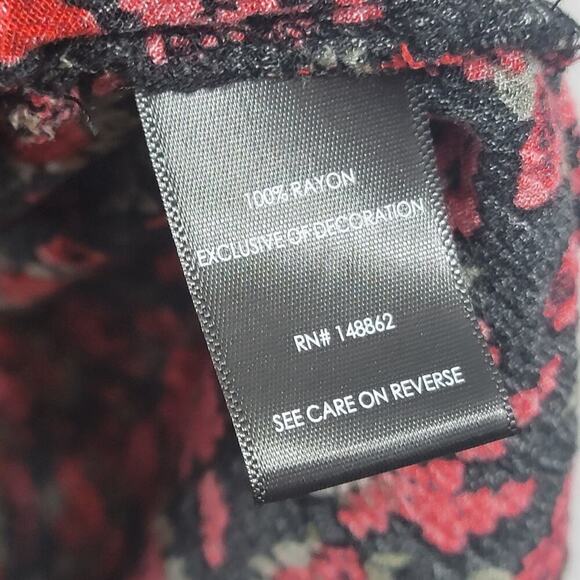 Torrid Cold Shoulder Peasant Top 3X 90s Y2K Red Floral 22/24 759 - Picture 10 of 11